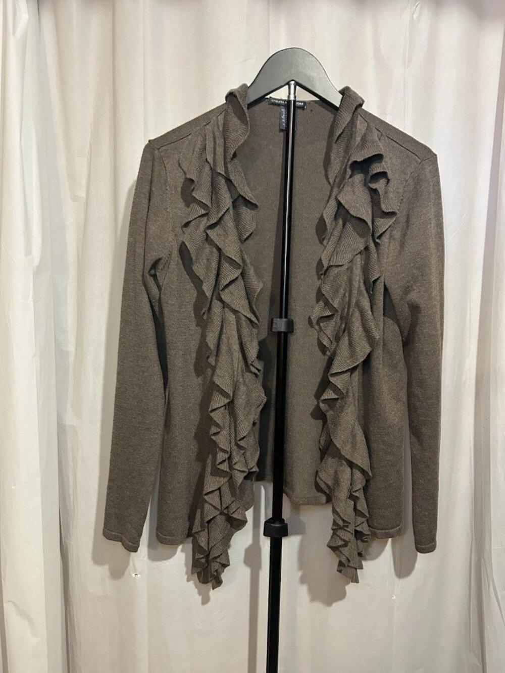 Chelsea and Theodore Brown Ruffle Edge Cardigan Sweater Size M